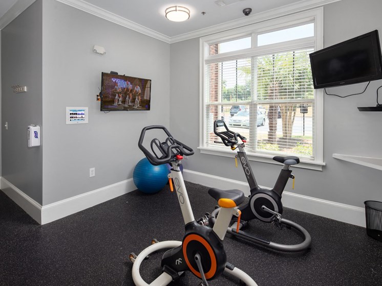 Free Weights And Cardio Equipment at Abberly Village Apartment Homes by HHHunt, West Columbia